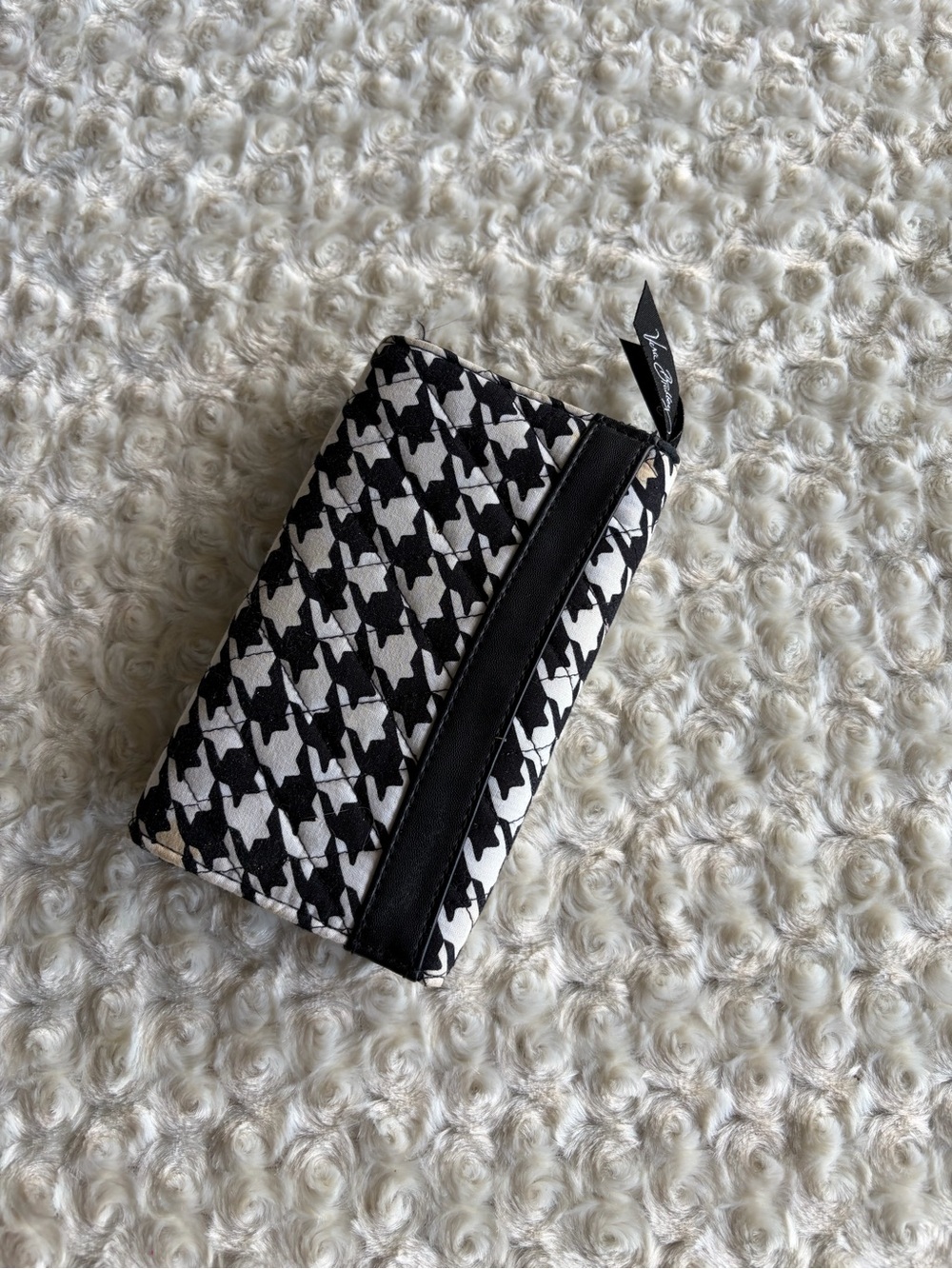Vera Bradley Black & White Houndstooth Women's Wallet - Quilted Style Trifold - Picture 2 of 7